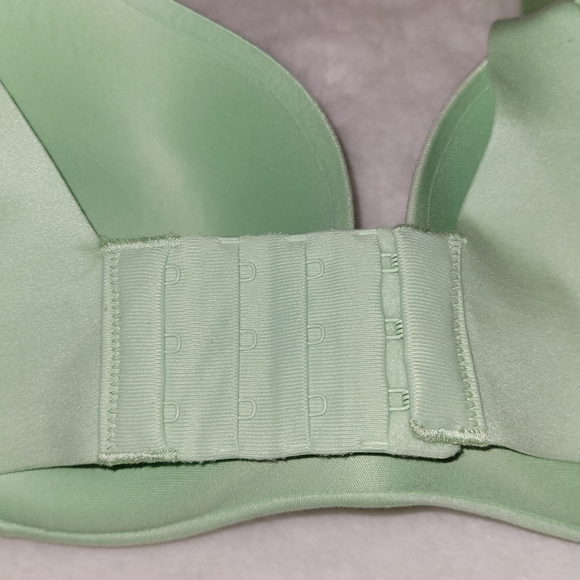 Ambrielle Super Soft Plunge T-shirt Bra Pastel Green New Without Tag - Picture 5 of 14